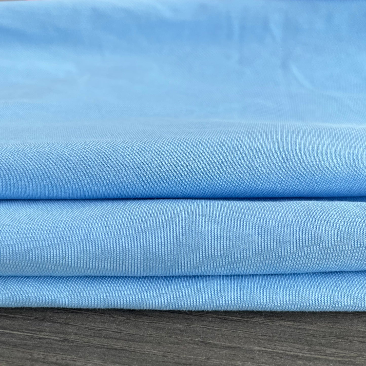 Durable Two-Ply Plain Weave Fabric – Smooth, Breathable, Perfect for Clothing and Home Textiles